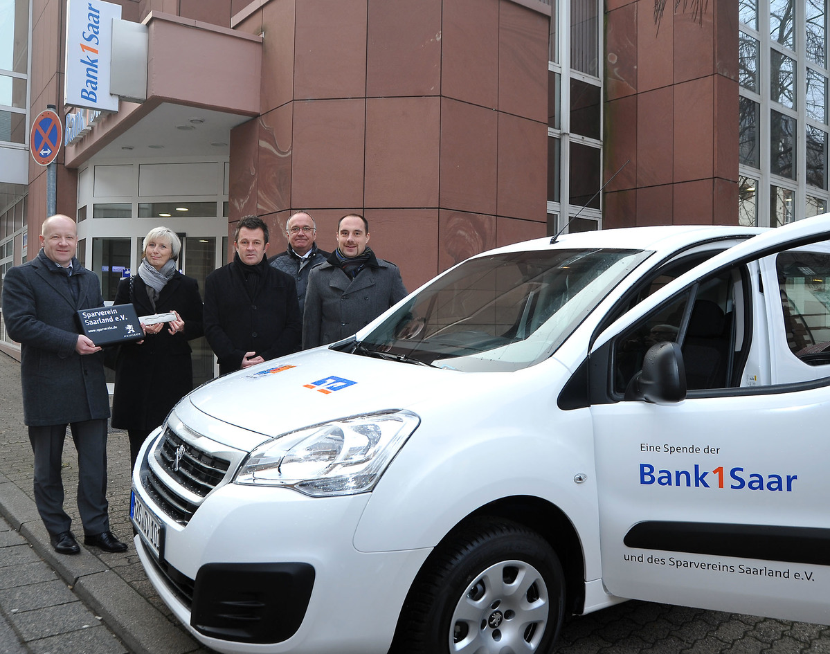 Sparverein Saarland E V Bank 1 Saar Spendet Zwei Weitere Fahrzeuge